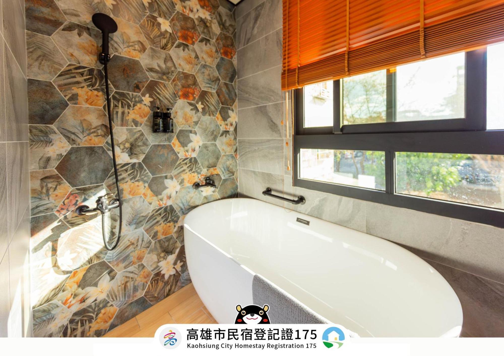 Ez Stay Yancheng Kaohsiung Eksteriør billede